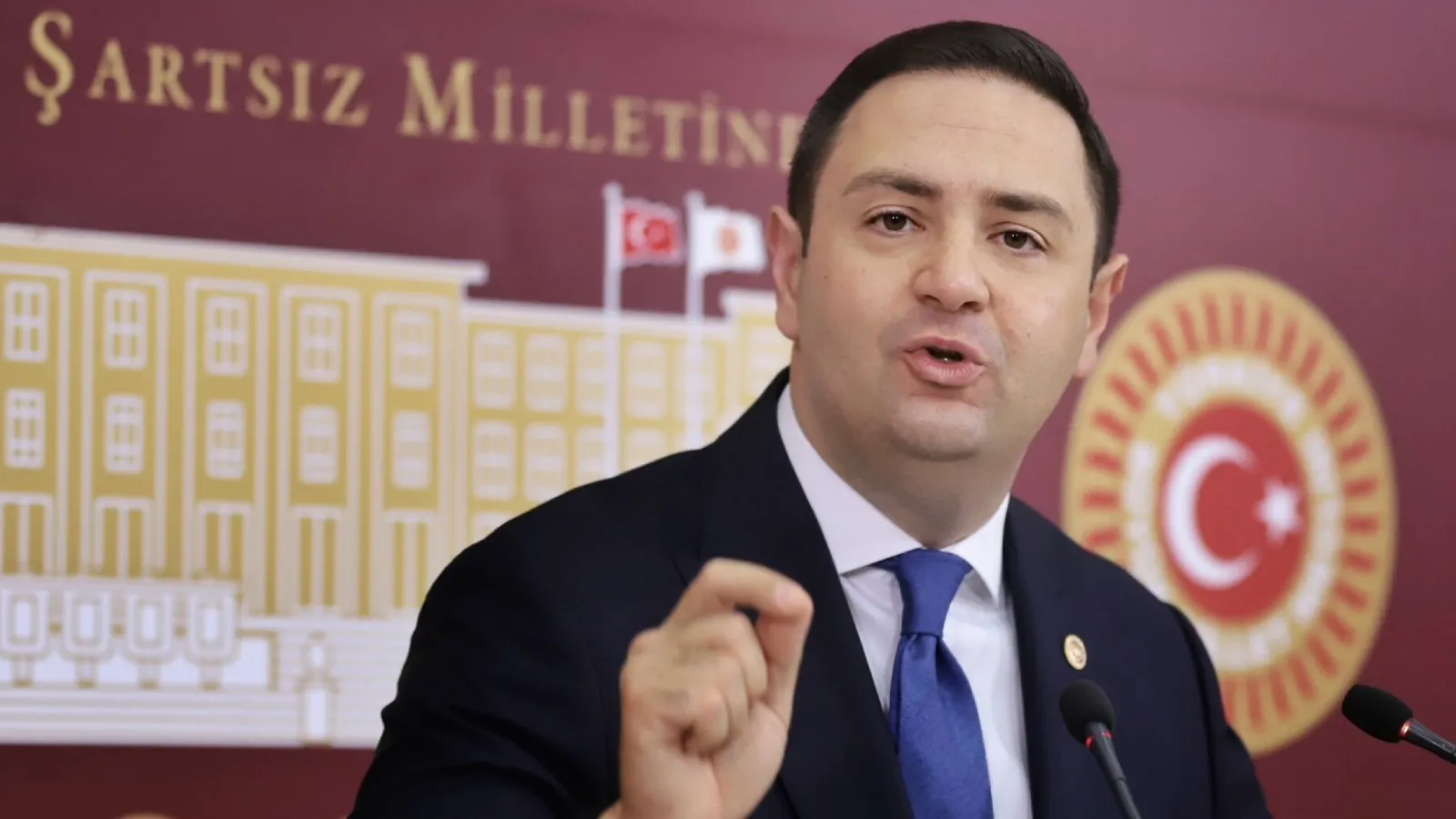 CHP'li Akdoğan'dan Kılıçdaroğlu yönetimine: Tedbiren geldilerse öyle davransınlar; yönetim olarak geldilerse de yönetimleri düştü