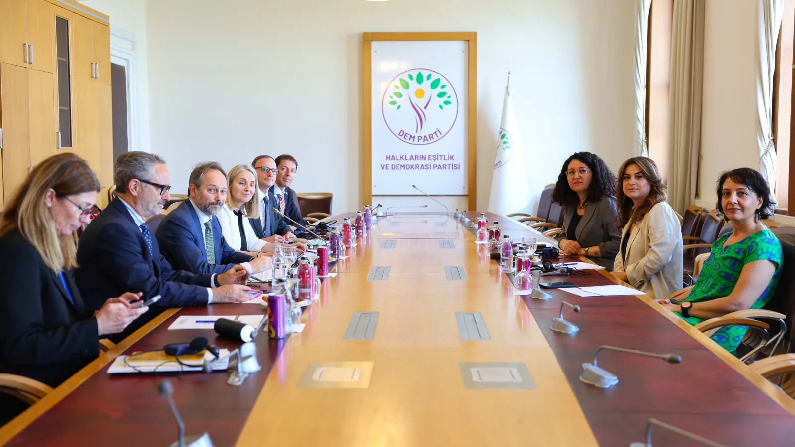 Avrupa Birliği heyetinden DEM Parti'ye ziyaret: Çözüm süreci ele alındı