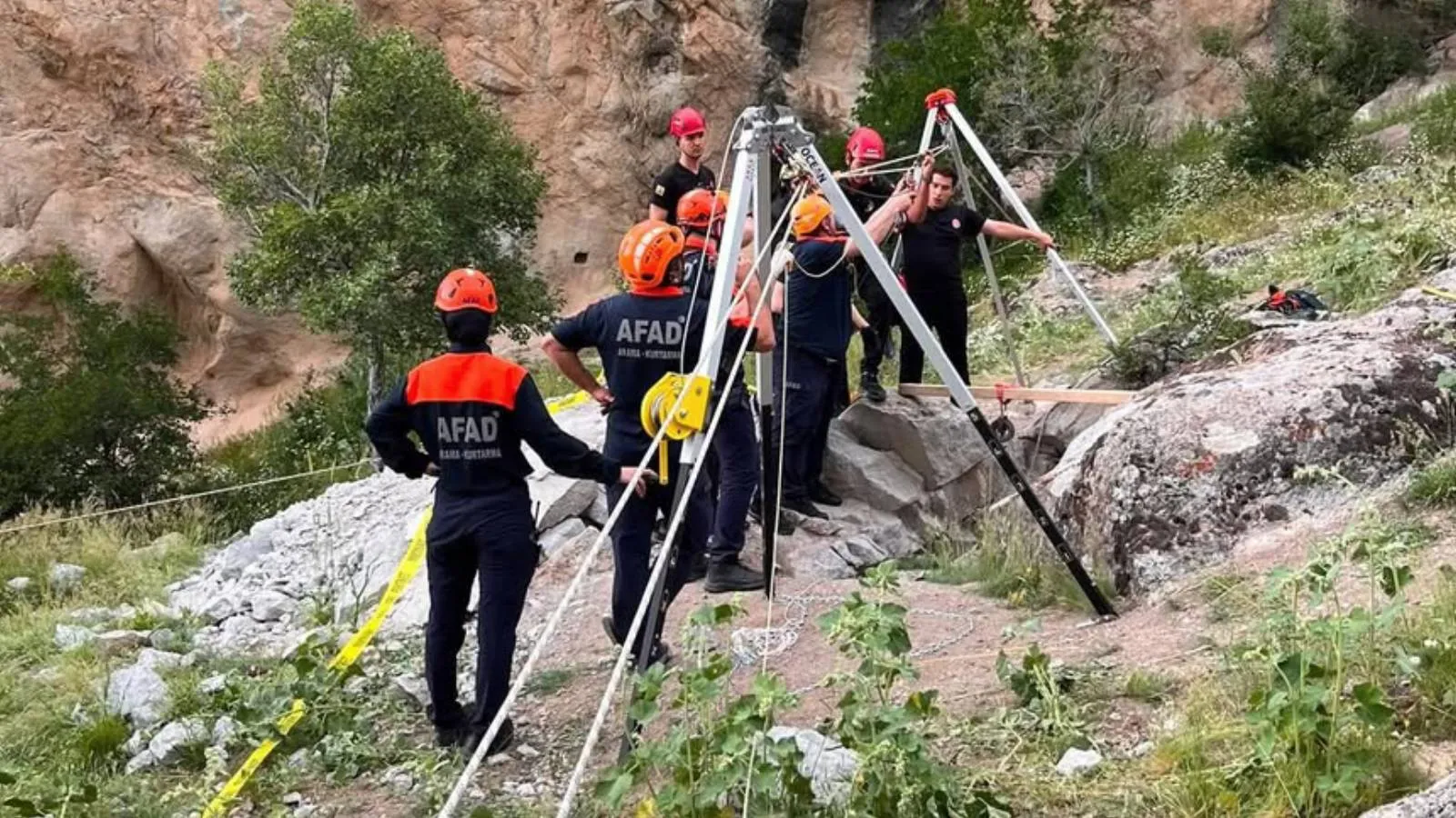 Kaçak kazı yapan 2 kişinin cesedi kazdıkları kuyuda bulundu