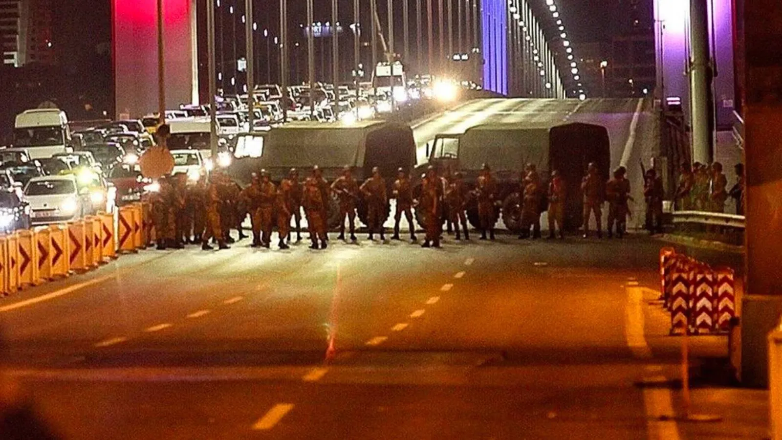'15 Temmuz' kapsamında 90 bin camide eş zamanlı sela okundu