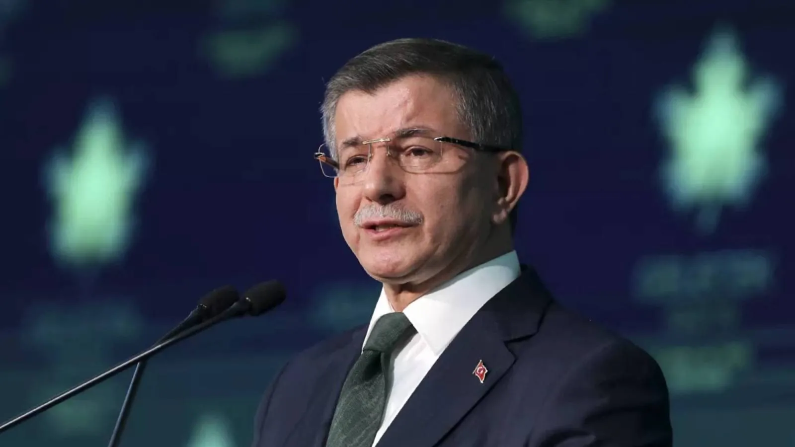 Davutoğlu'ndan Atina’da Türkiye’ye yönelik “işgal” ithamlarına yanıt