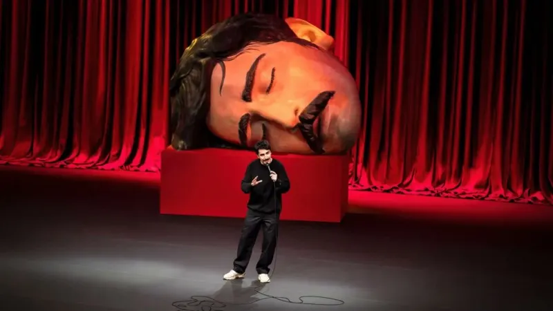 Deniz Göktaş: Yukarı doğru gülmek