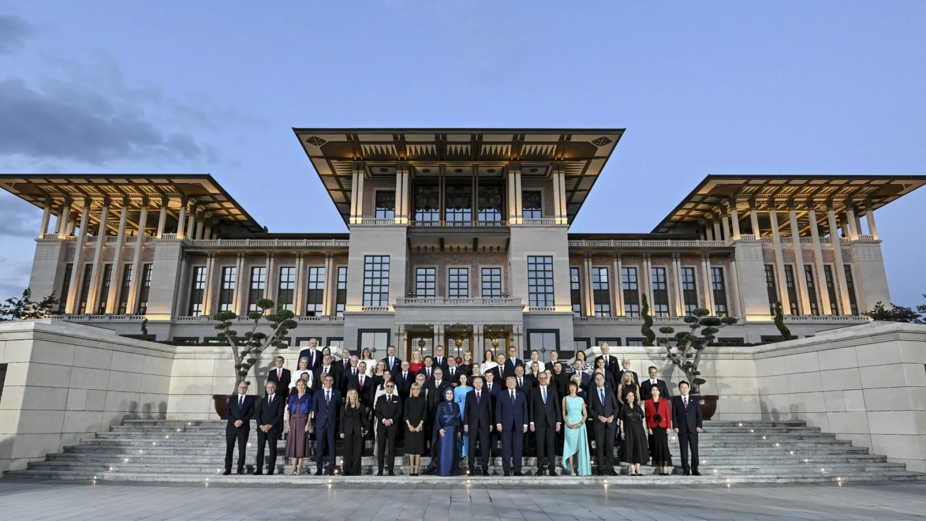 NATO liderlerine sunulan menü ortaya çıktı: Trabzon tereyağı, Hizan balı, Denizli yoğurdu, Urla enginarı, Sütlü Nuriye...