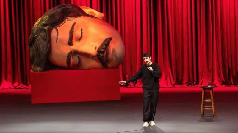Deniz Göktaş'ın stand up gösterisi erişime engellendi, YouTube henüz yayından kaldırmadı