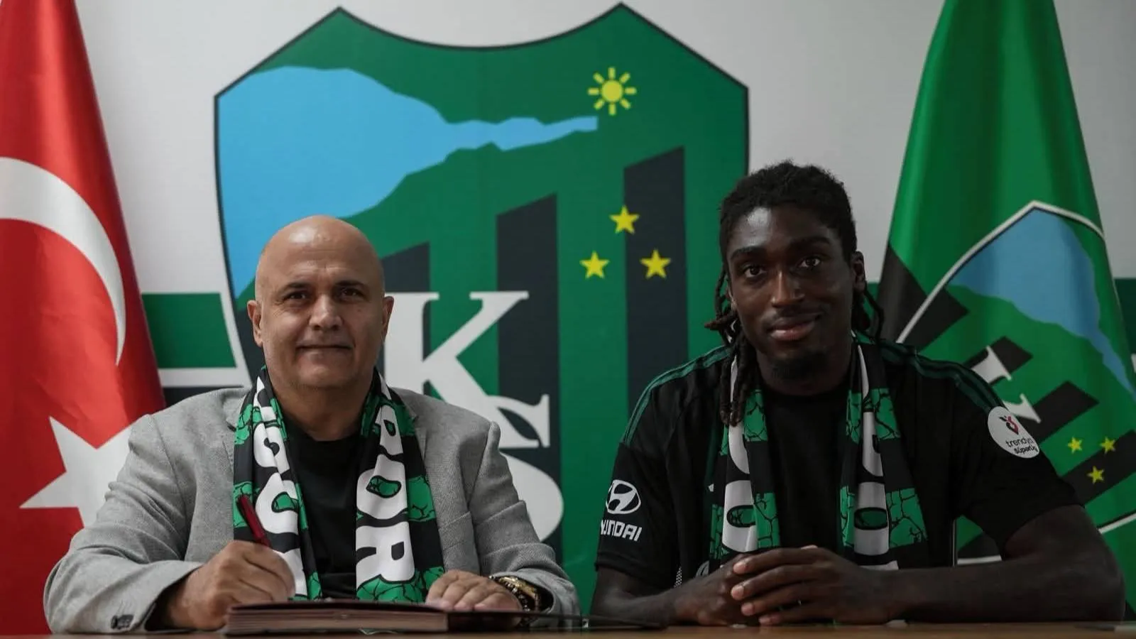 Kocaelispor, Fransız stoper Zoukrou'yu kiralık olarak kadrosuna kattı