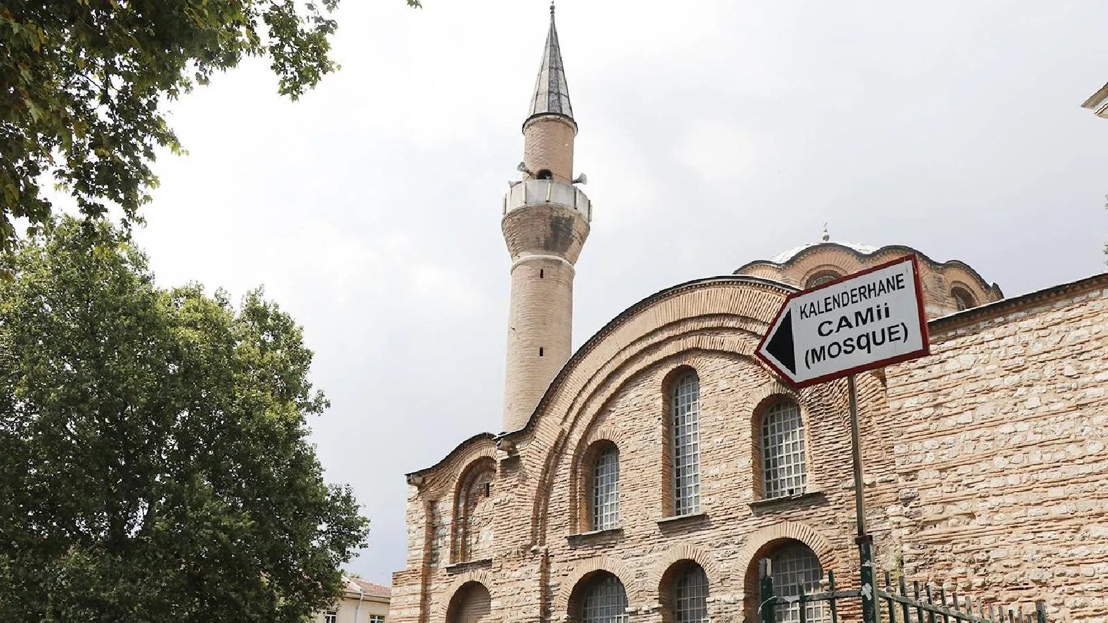 Kalenderhane Camii’nde restorasyon bekleyişi: Taş düşme riski nedeniyle bazı bölümler kapatıldı
