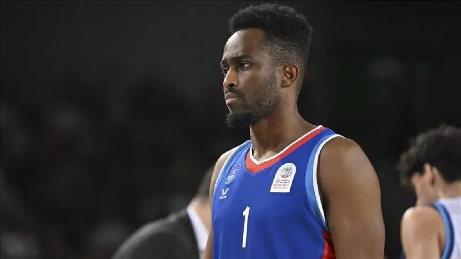 Anadolu Efes'te Fransız basketbolcu Beaubois ile yollar ayrıldı