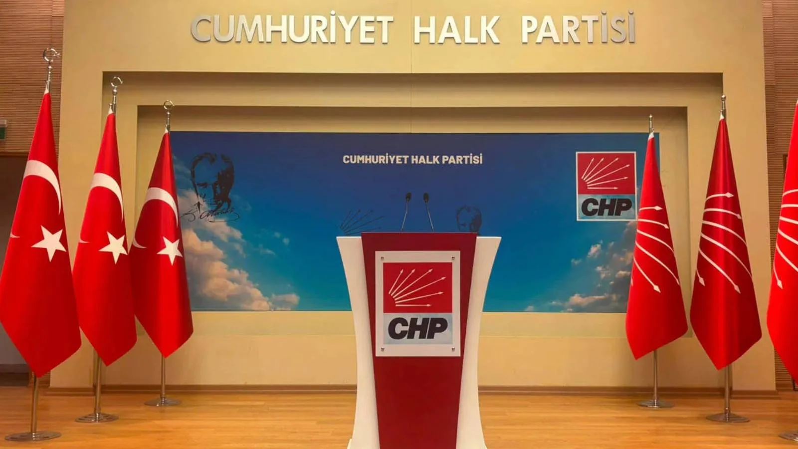 Kılıçdaroğlu'nun açıklamasında dikkat çeken ayrıntı: "Türkiye'nin birinci partisi" yazısı kaldırıldı
