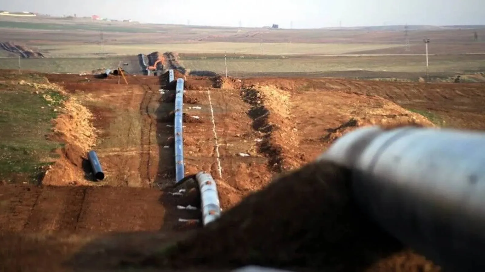 Hürmüz'e alternatif: Irak ile Suriye, ham petrol boru hattının yeniden faaliyete geçirilmesi için anlaştı