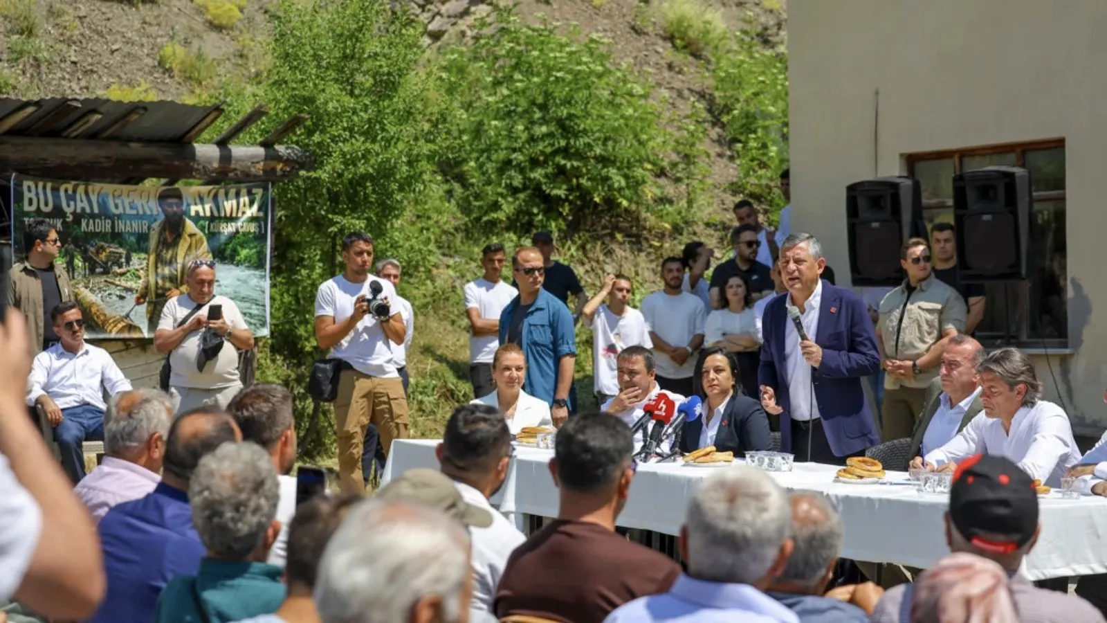 Özgür Özel: CHP önümüzdeki dönemde iktidar olacak; yürüyüşümüzü durdurmak için bir yol bulurlarsa biz bir yeni bir yol açacağız