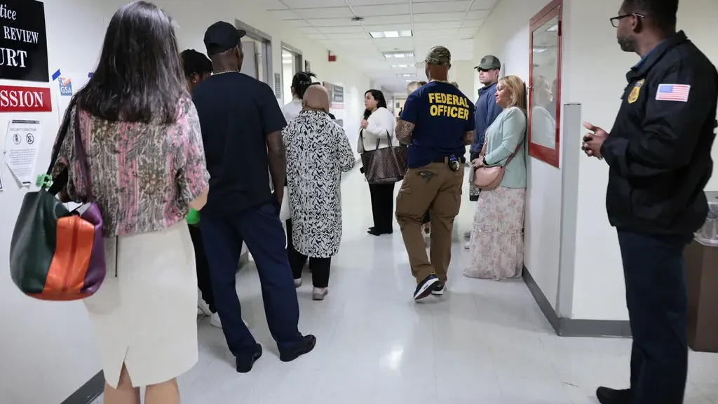 Beyaz Saray talimat verdi; ICE, operasyonları ikiye katladı: ABD’de 5 günde 10 bin göçmen gözaltına alındı
