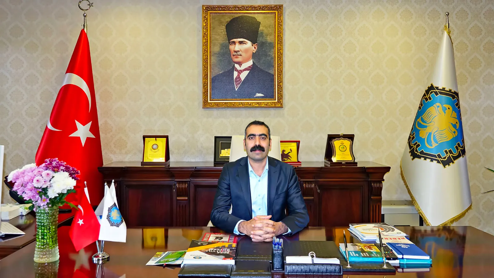 Diyarbakır Büyükşehir Belediye Eş Başkanı Doğan Hatun, istifasını açıkladı: Hizmet üretme noktasında yeterli üretkenliği gösteremedim