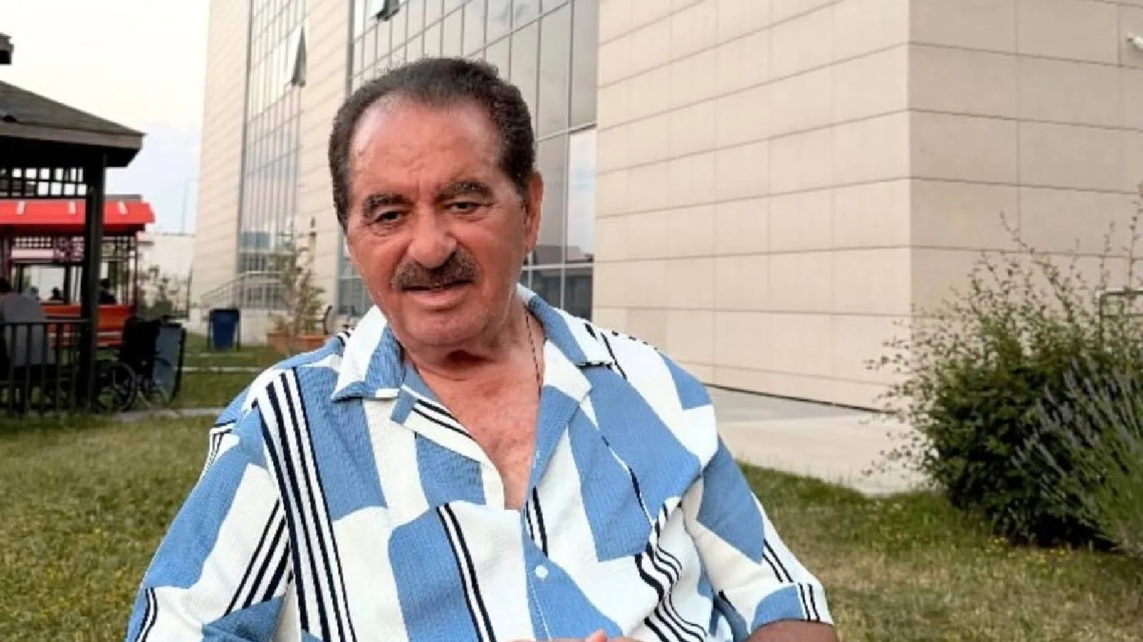 İbrahim Tatlıses hastane bahçesinden fotoğraf paylaştı