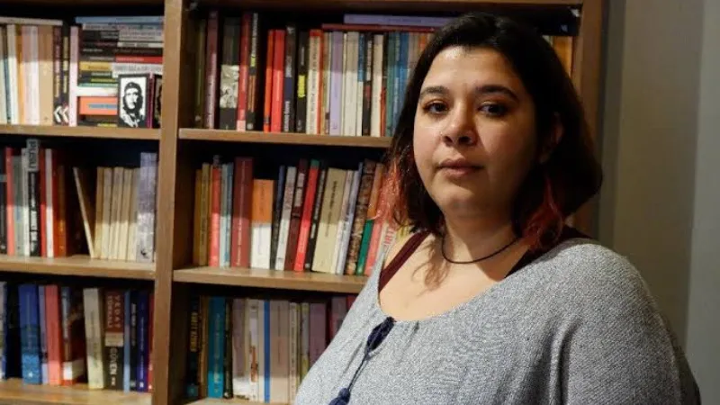Çağdaş Hukukçular Derneği İstanbul Şube Başkanı Avukat Ezgi Önalan gözaltına alındı