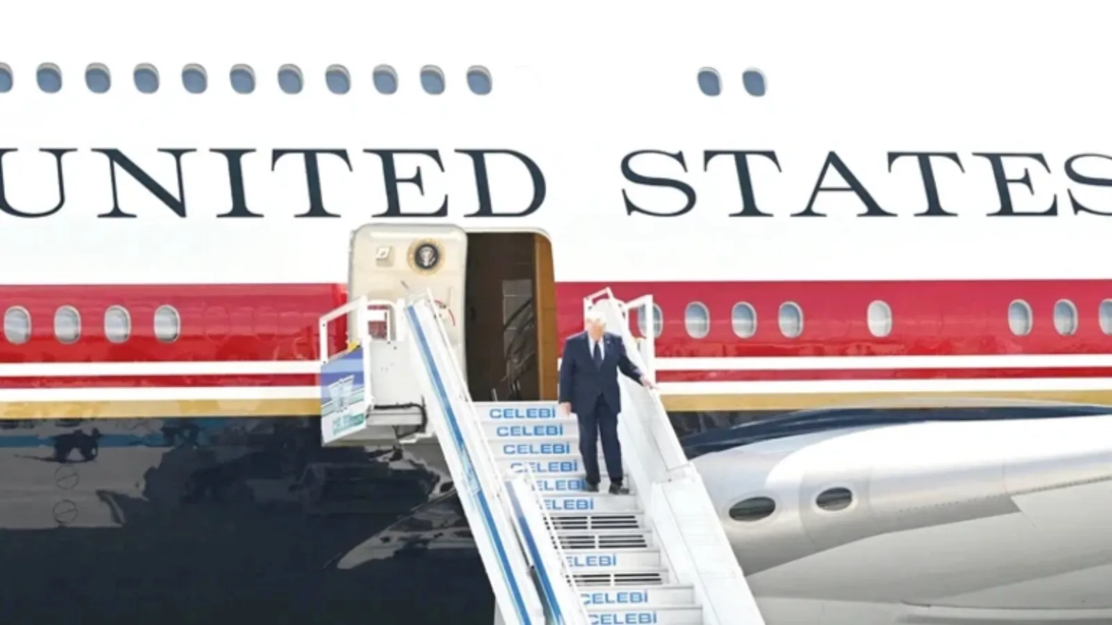 Trump kendi renklerini seçti: Yeni Air Force One tasarımı ilk kez Ankara'da görüldü
