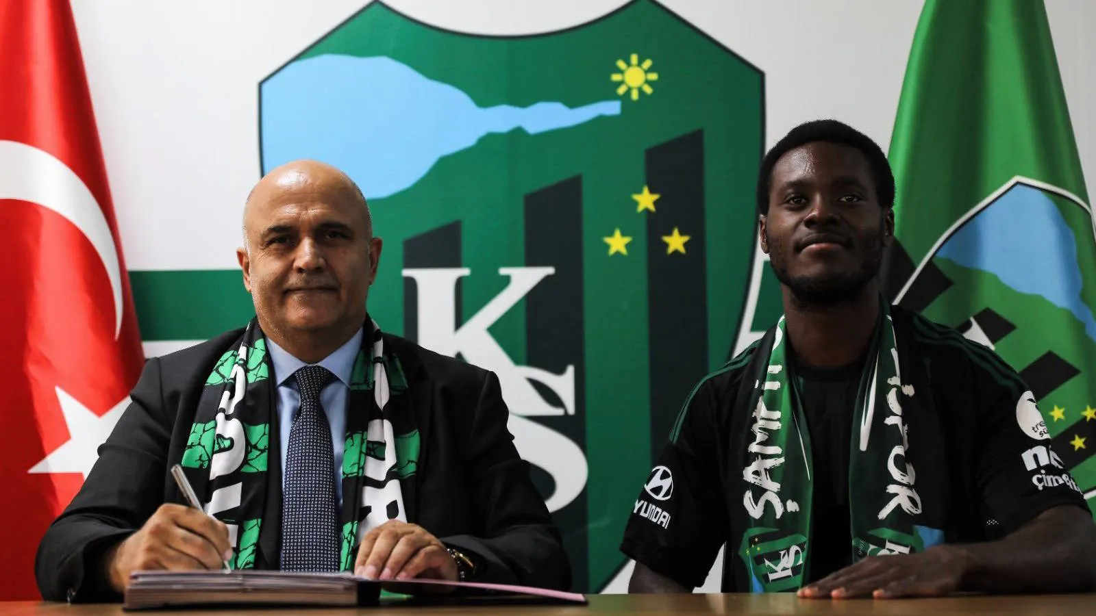 Kocaelispor'dan kanat takviyesi