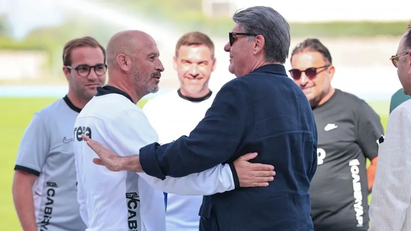 Serdal Adalı: Trossard'ı geçen yıla göre daha düşük maaşla transfer ediyoruz