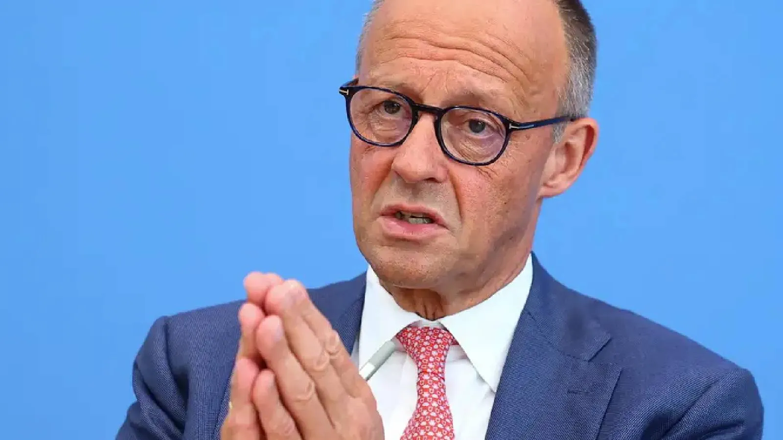 Friedrich Merz'ten Donald Trump'a: Seçimlerimize karışmayın