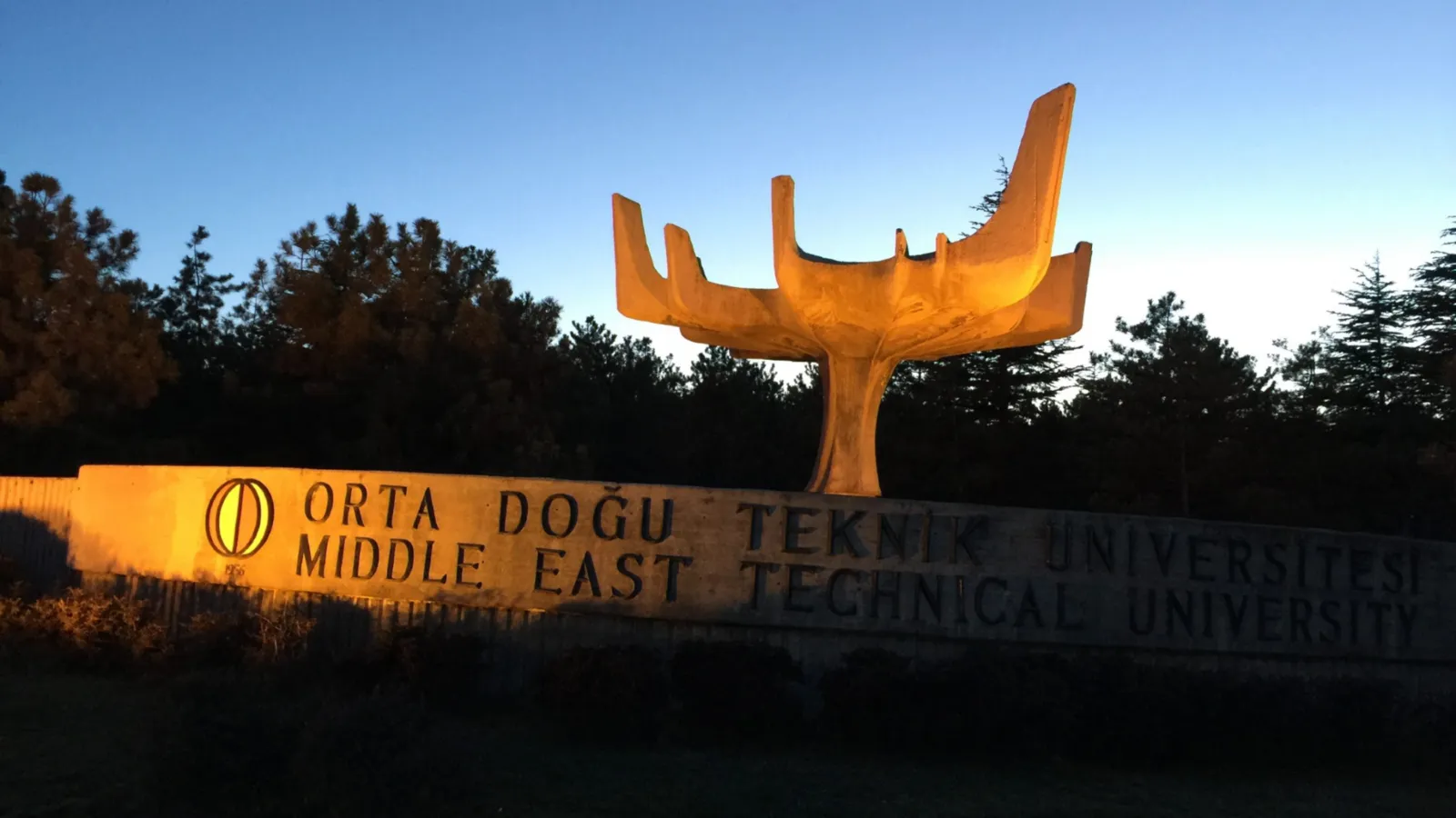ODTÜ mezuniyetinde "konuşma" tartışması: Sekiz okul birincisine söz verilmedi