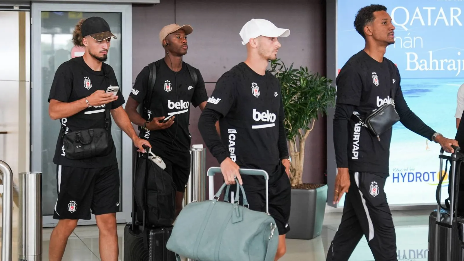 Beşiktaş, yurt dışı kampı için Slovakya'da: İşte kadro ve detaylar