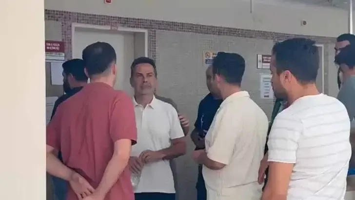 15 Temmuz paylaşımından gözaltına alınan Nasuh Mahruki “halkı kin ve düşmanlığa tahrik” suçlamasıyla tutuklandı