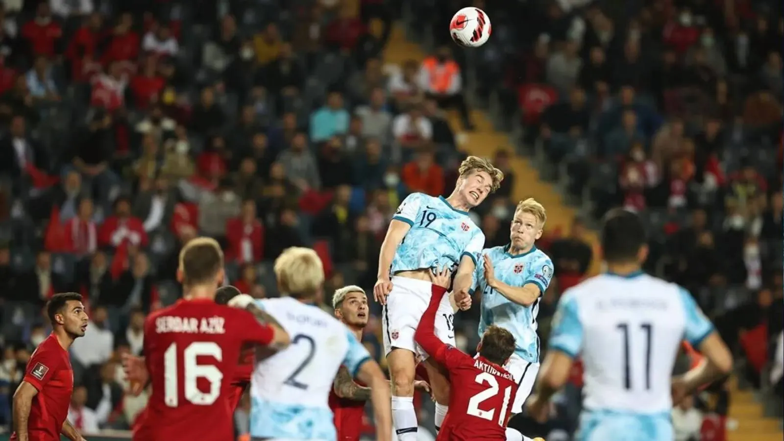 Büyüklük mü, verim mi: Futbolda ve ekonomide Türkiye–Norveç ayrımı