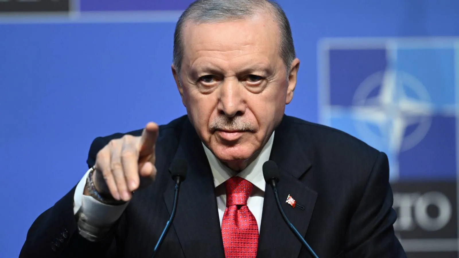 Erdoğan'dan NATO teşekkürü: Güvenlik ve özgürlük dengesi gözetildi; gösterdikleri hoşgörü için Ankaralı hemşehrilerime teşekkürlerimi sunuyorum