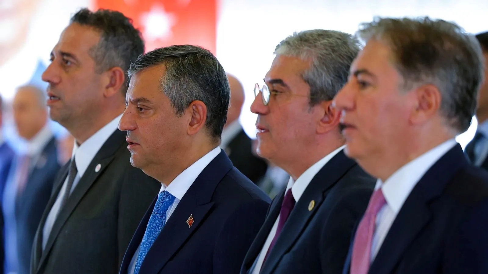 Özgür Özel'in kurduğu Yeni Parti TBMM sitesine eklendi: Ana muhalefet artık Yeni Parti