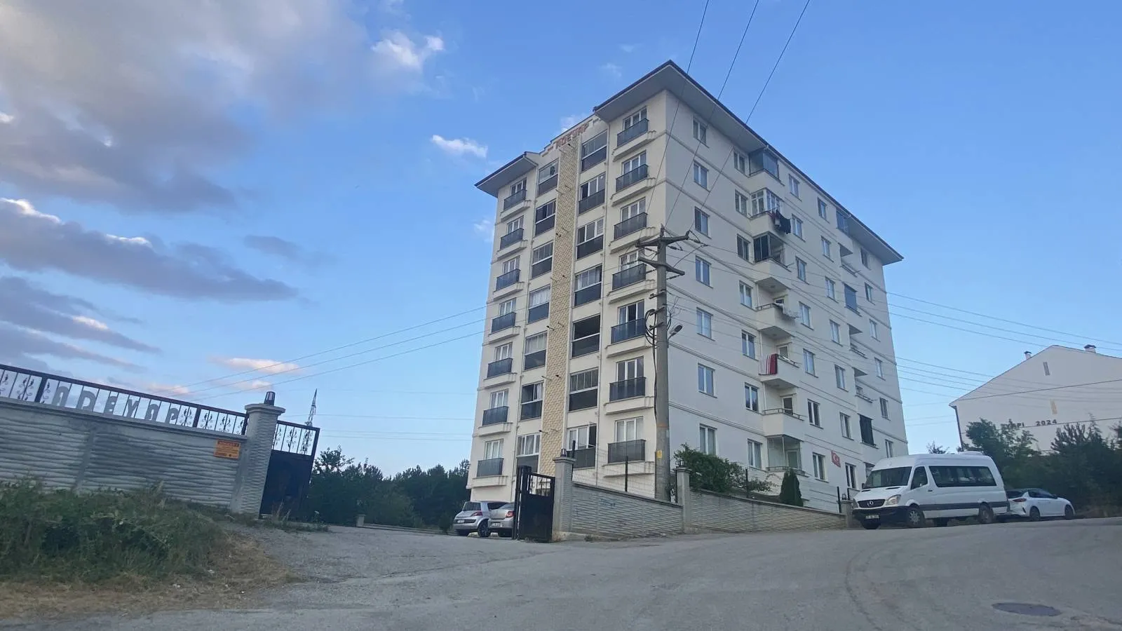 Kastamonu'da 7. kattan düşen 2 yaşındaki çocuk öldü