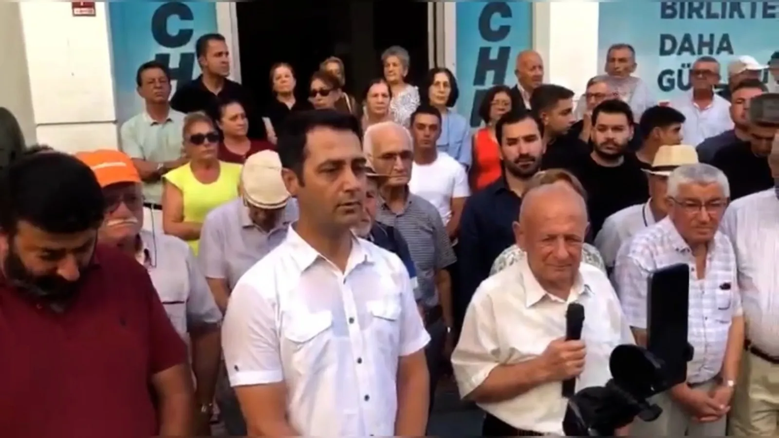 CHP'li Erzin Belediye Başkanı istifa etti, Yeni Parti'ye geçti