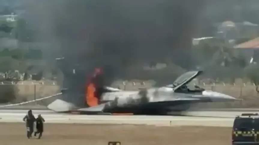 Arıza nedeniyle zorunlu iniş yapan Yunan F-16’sı alev aldı