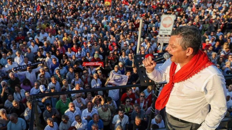 Türkiye’nin önüne yeni bir yol koymak lazım