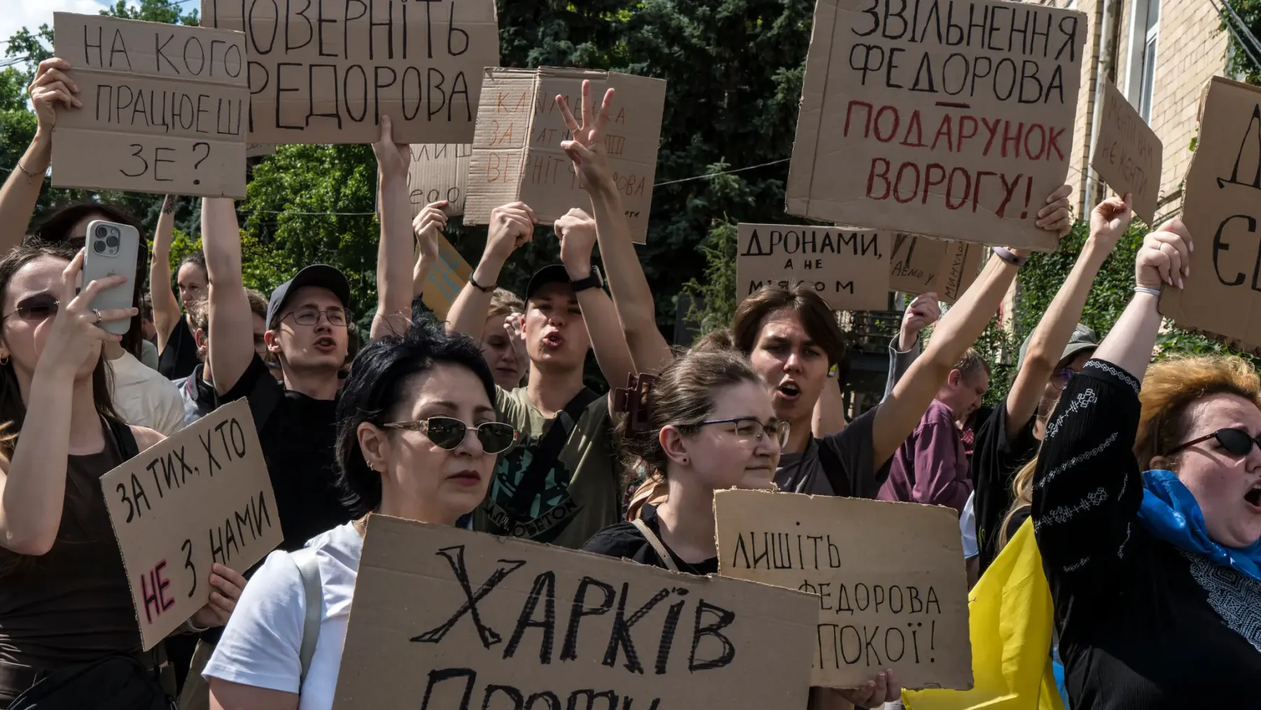 Ukrayna Savunma Bakanı’nın görevden alınması protesto edildi: Yolunda giden bir şeyi neden bozuyoruz?