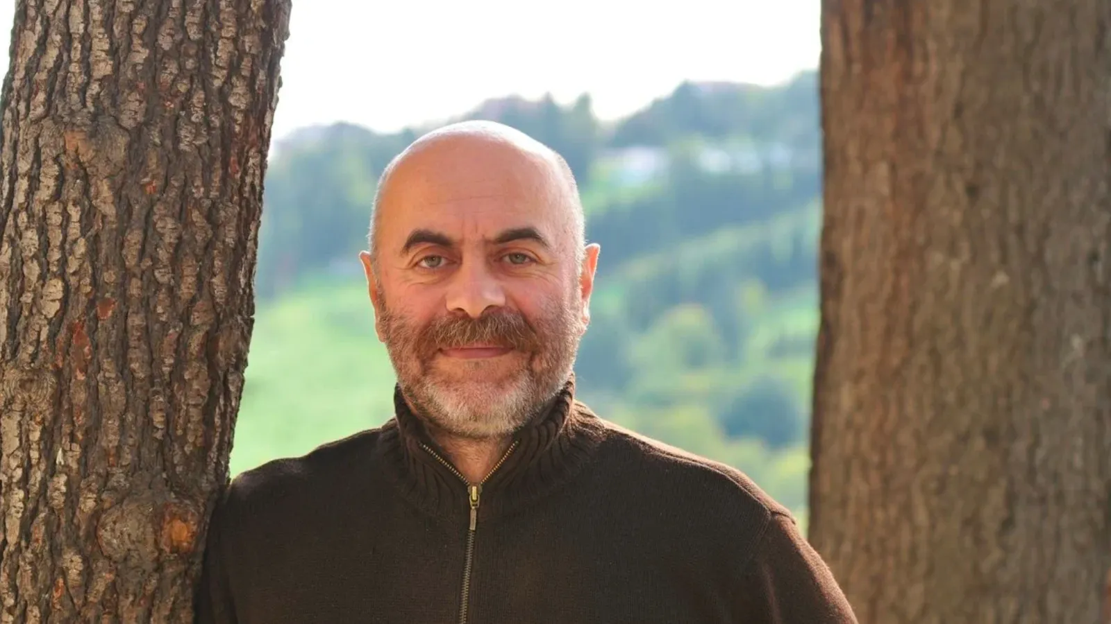 Uyuşturucu operasyonunda adli kontrolle serbest bırakılan yönetmen Ezel Akay: Hepsini mahkeme sonunda öğreneceksiniz!