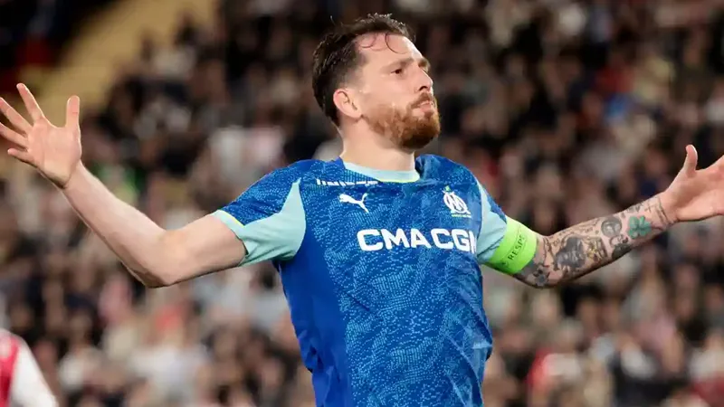 Beşiktaş transfere doymuyor; Hojbjerg için pazarlıklar başladı