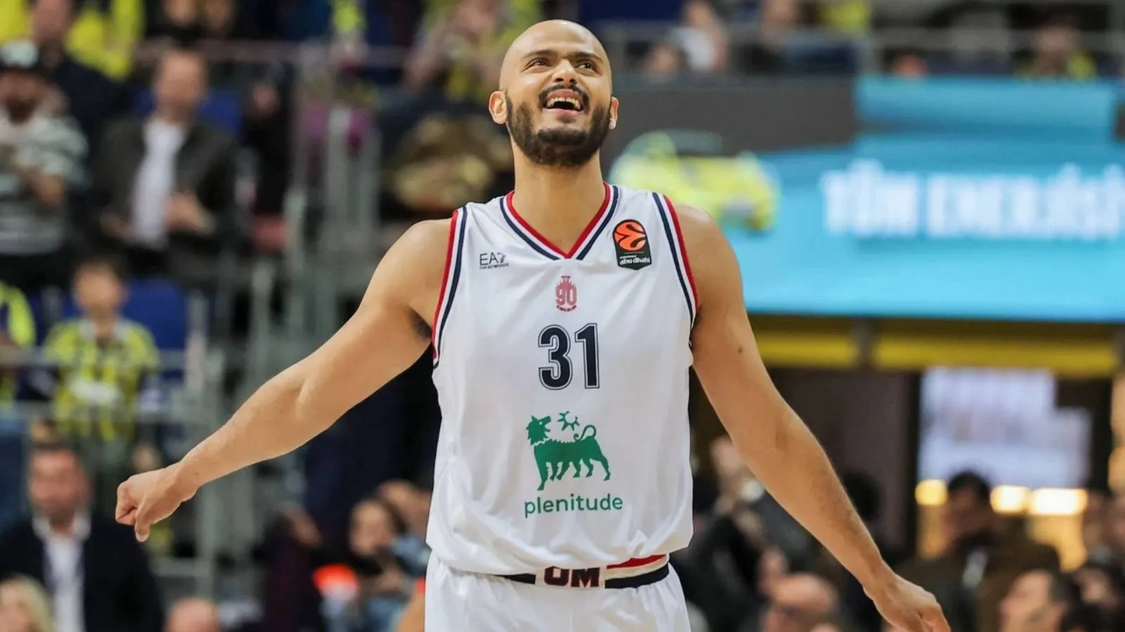 Fenerbahçe Basketbol Takımı, Shavon Shields'ı renklerine bağladı