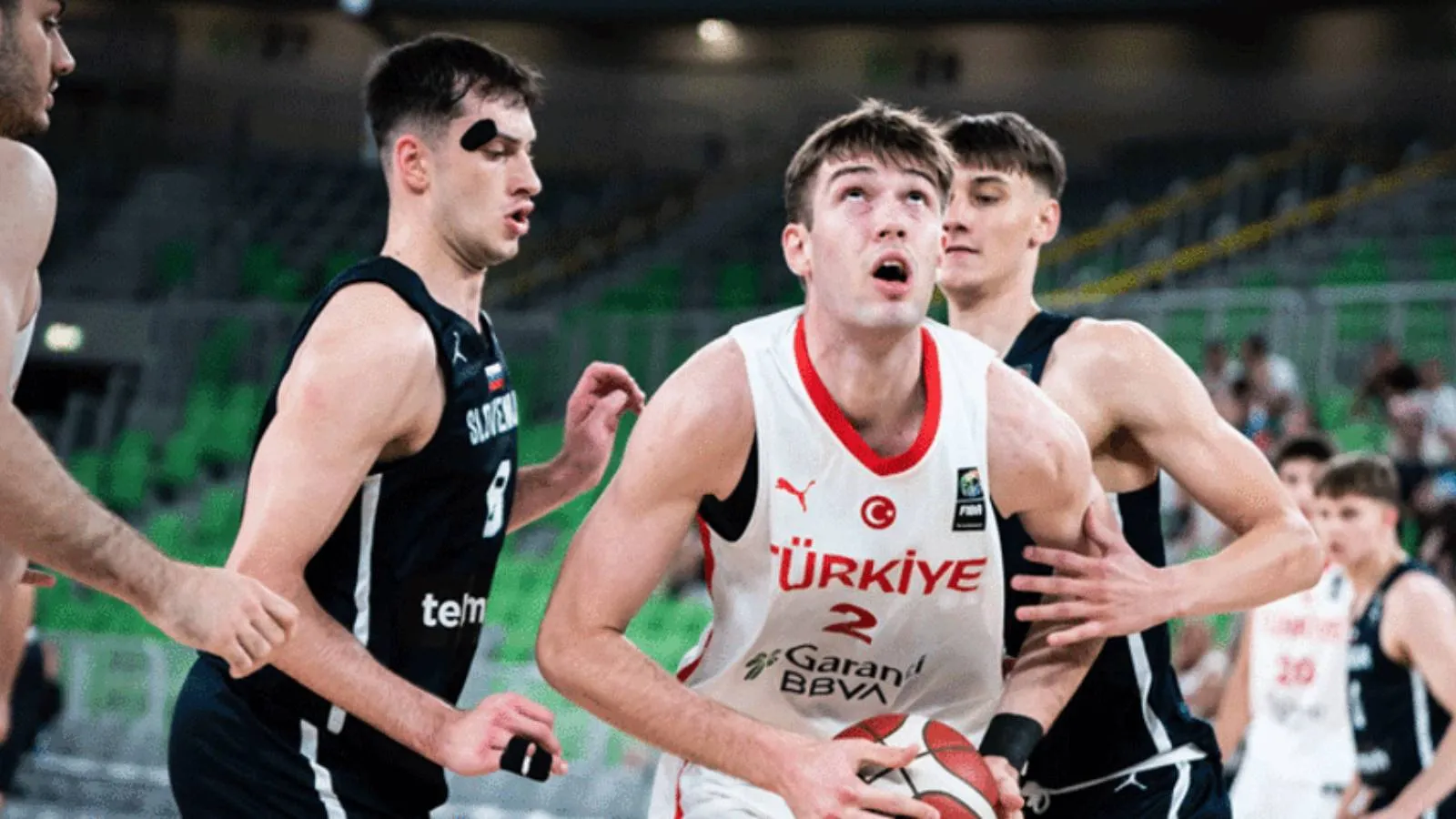 U20 Milli Basketbol Takımı, çeyrek finalde Slovenya'ya mağlup