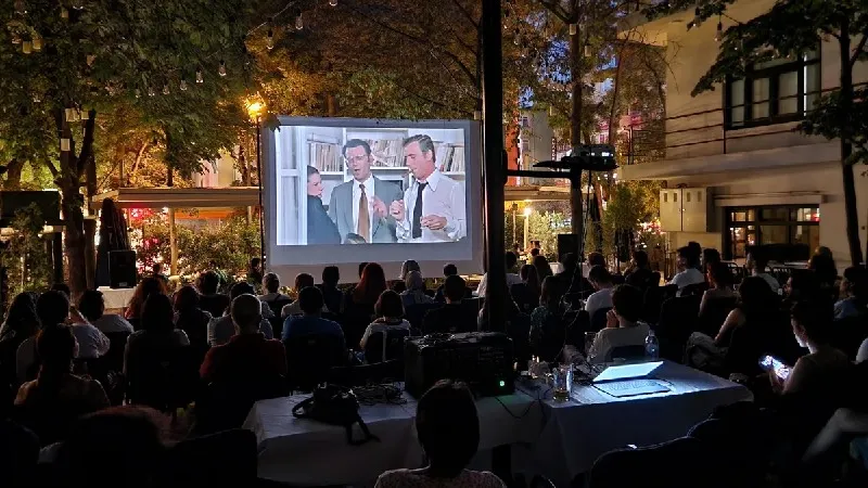 Mülkiyeliler Birliği'nin açık hava sineması başlıyor: "Günlerimiz" seçkisi Ankara'da