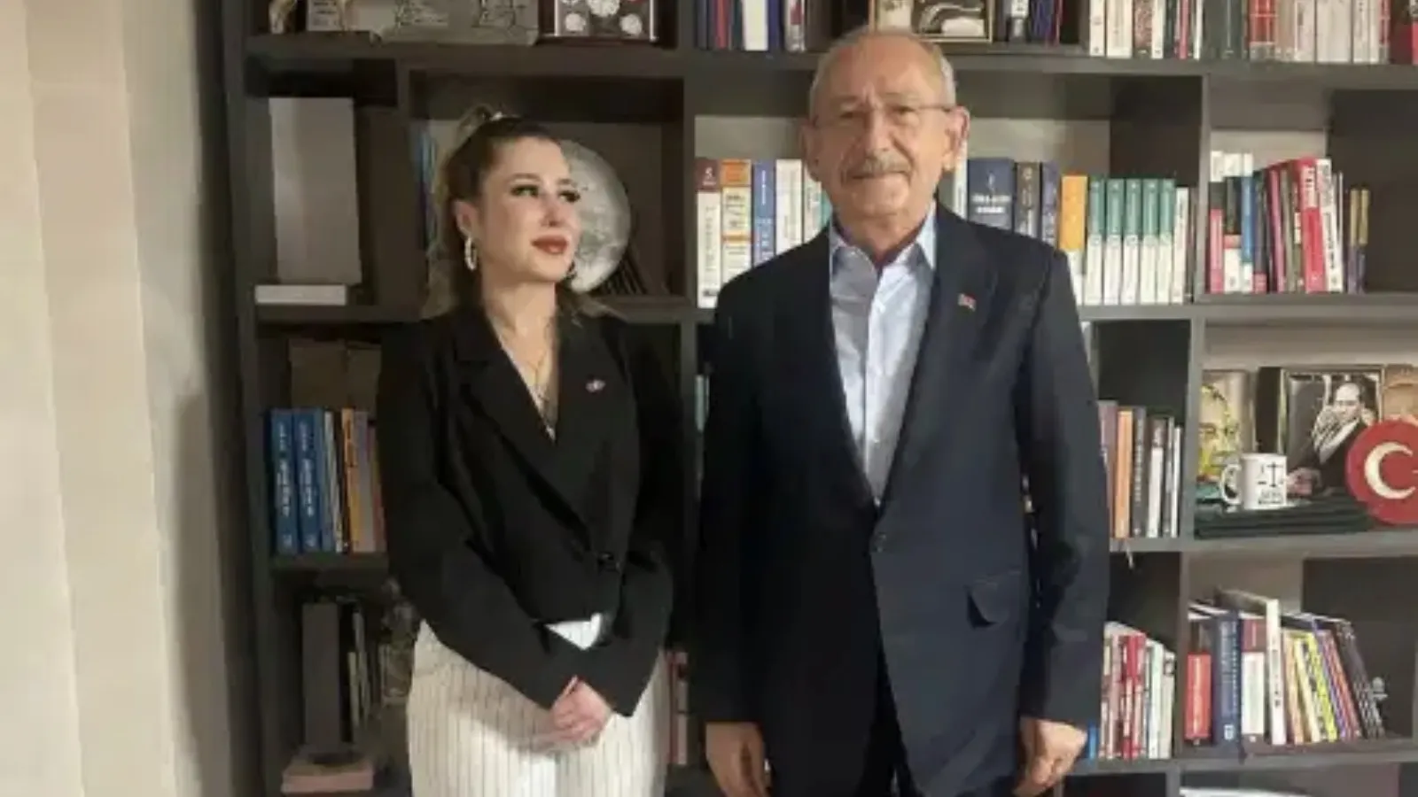 Özgür Özel ve Gülşah Durbay'ı hedef almıştı: Sosyal medyada "Gizem Lara" adıyla bilinen Gizem Altunsoy, Kılıçdaroğlu'nun listesinde