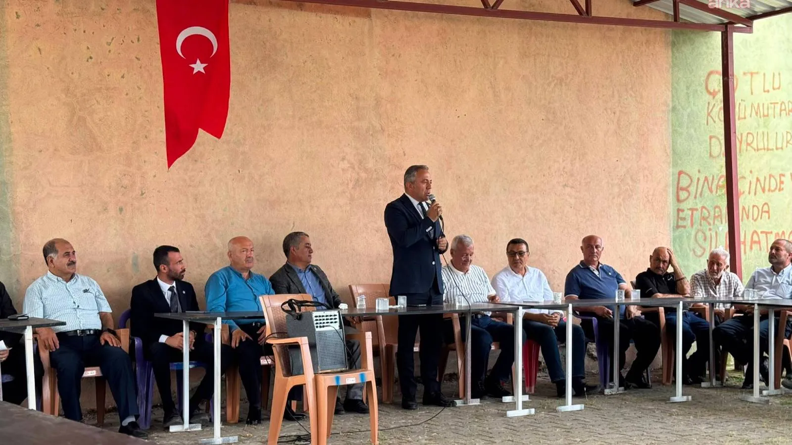 Osmaniye'de AKP ve MHP'den istifa eden 60 kişi, İyi Parti'ye katıldı