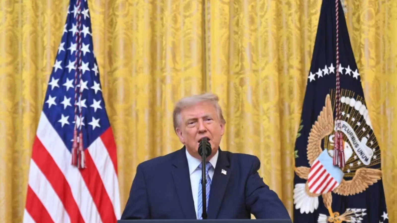 Trump: Yüz milyonlarca ABD seçmen dosyası yabancı hükûmetlerin elinde; seçim sistemimiz saldırıya ve yolsuzluğa açık