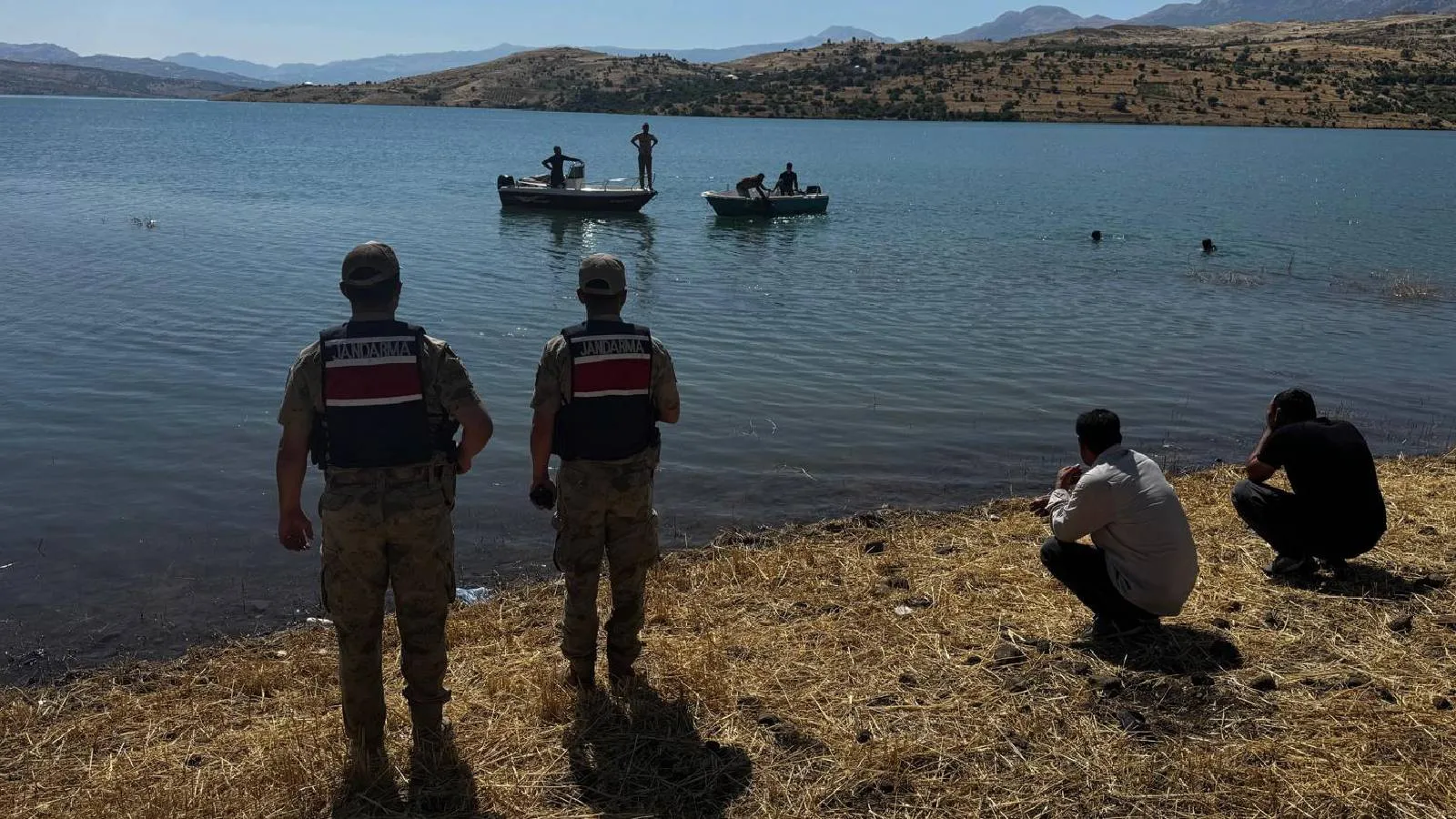 Memleketlerine tatile gitmişlerdi; iki kız kardeş baraj gölünde boğularak öldü