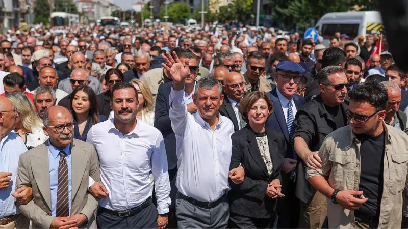 Tutuklu İPA Başkanı Buğra Gökce yazdı: Kendi gibi, kendinden fazla