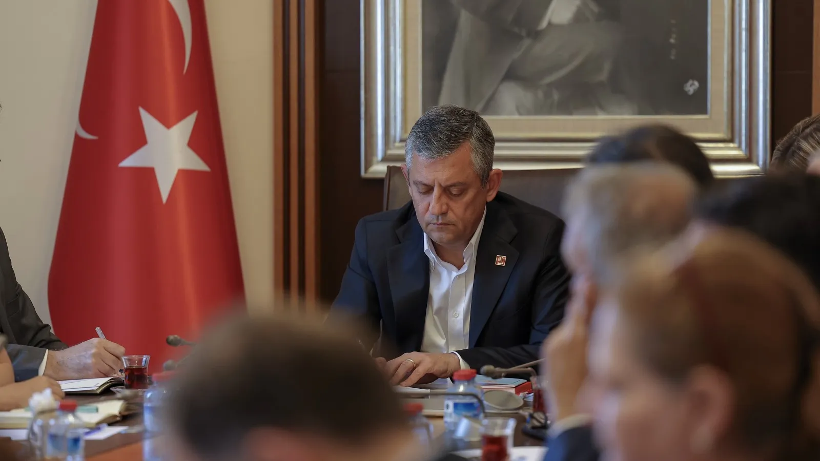 CHP lideri Özel, A takımını topladı: Masada hangi konu başlıkları vardı?