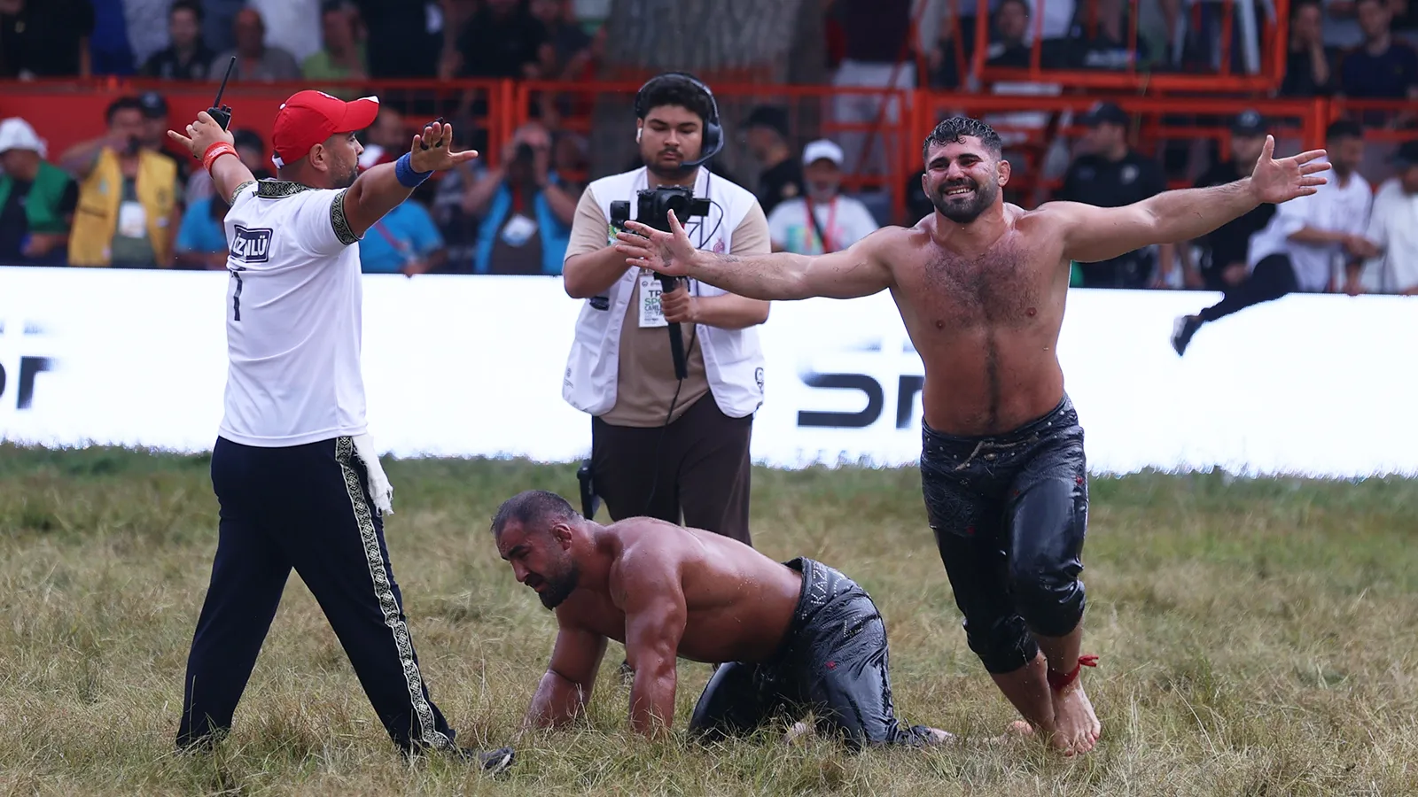 Kırkpınar'ın yeni başpehlivanı Erkan Taş