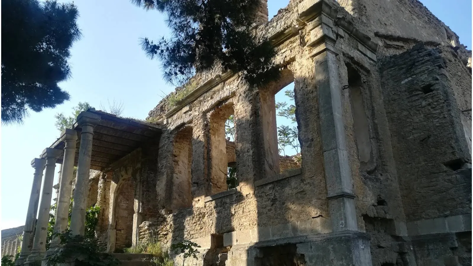 Çanakkale’de savaşlara tanıklık eden tarihi hastane harabe halde