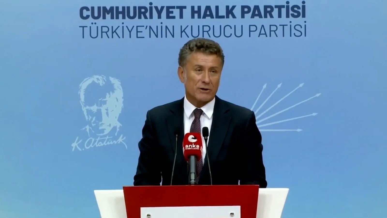 CHP'li Sarıbal, Bahçeli'nin Yeni Parti'ye ödenek çıkışına "Halkın gerçek gündemi değil" dedi, soruları yanıtsız bıraktı