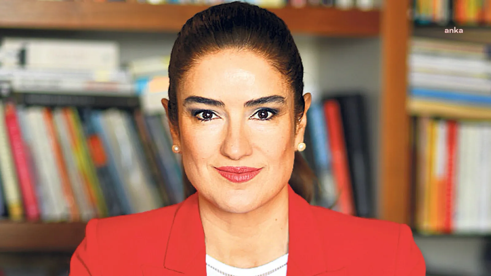 Gözaltına alınan avukat Ece Güner: Haluk Levent, AHBAP'a yüklü bağışlar yaptığımı görünce "Çok zor durumdayım" diyerek borç istedi, zor geri aldım, kandırılmışım!