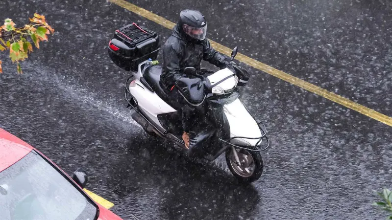 Valilik duyurdu: Motosiklet ve kuryelerin trafiğe çıkması yasaklandı