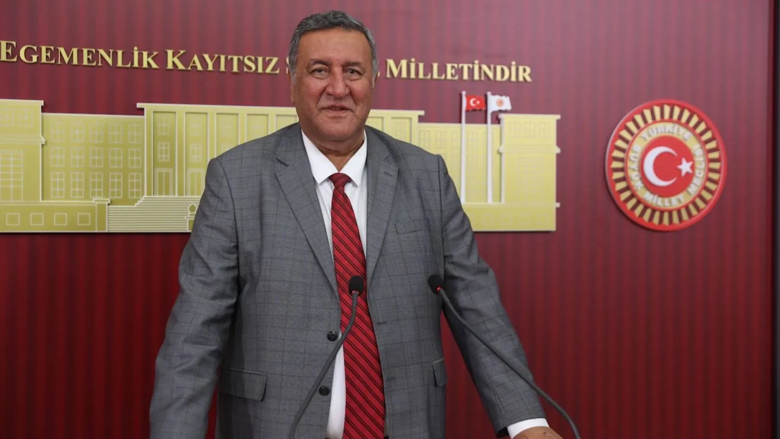 CHP'li Gürer: Ben Mustafa Kemal Atatürk'ün partisinde kalmaya devam edeceğim ancak gördüğüm yanlışları da söyleyeceğim